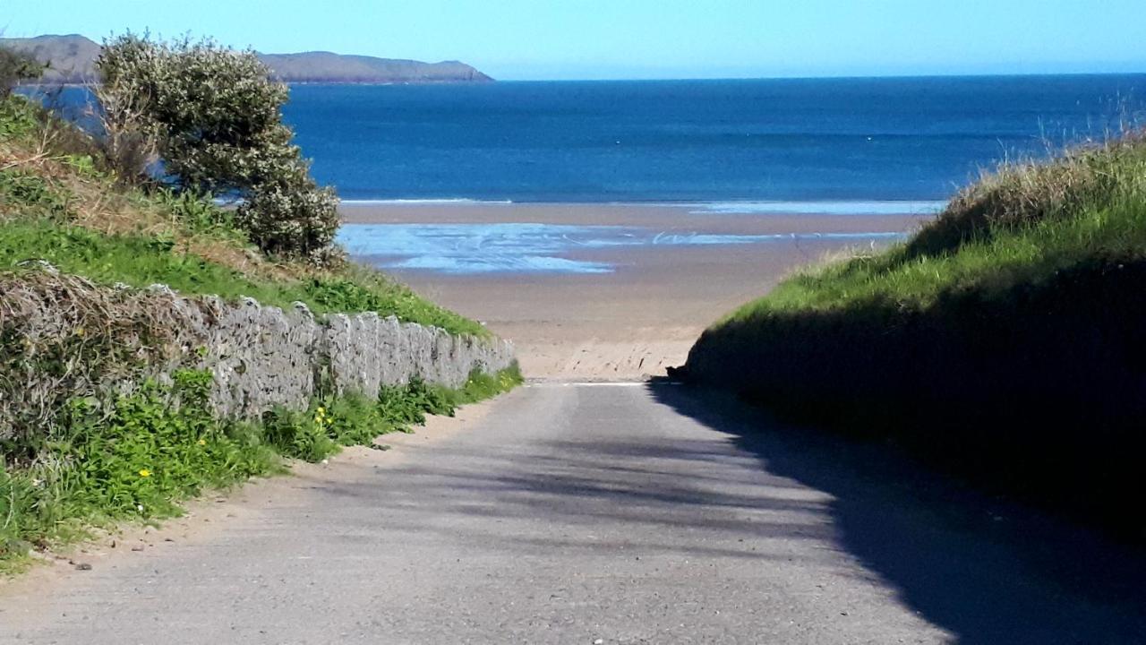 A Beach Holiday In Pembrokeshire ภายนอก รูปภาพ