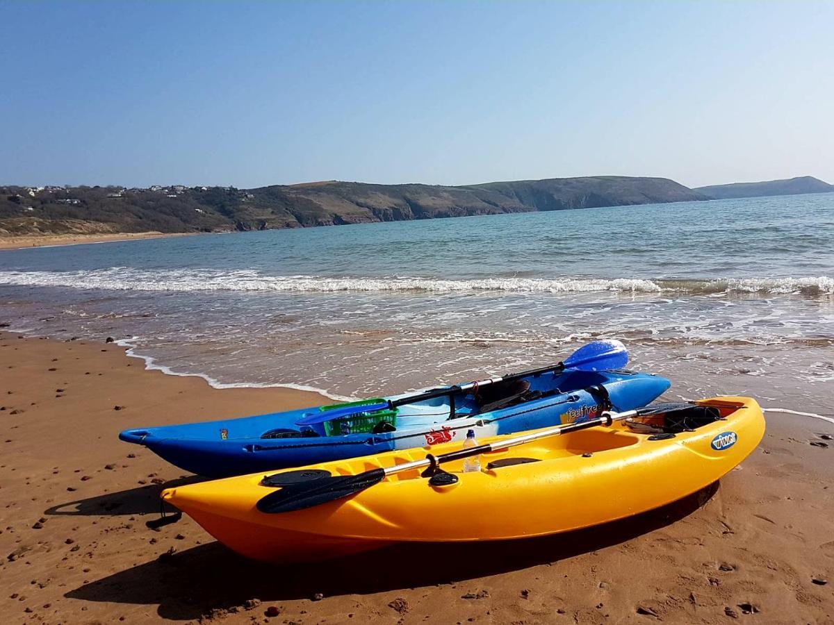 A Beach Holiday In Pembrokeshire ภายนอก รูปภาพ