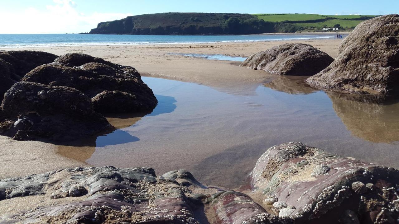 A Beach Holiday In Pembrokeshire ภายนอก รูปภาพ
