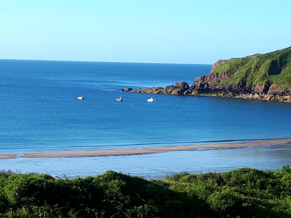 A Beach Holiday In Pembrokeshire ภายนอก รูปภาพ
