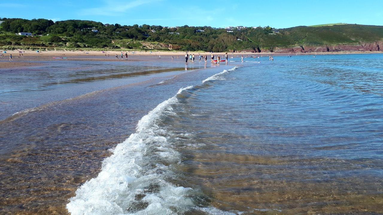 A Beach Holiday In Pembrokeshire ภายนอก รูปภาพ