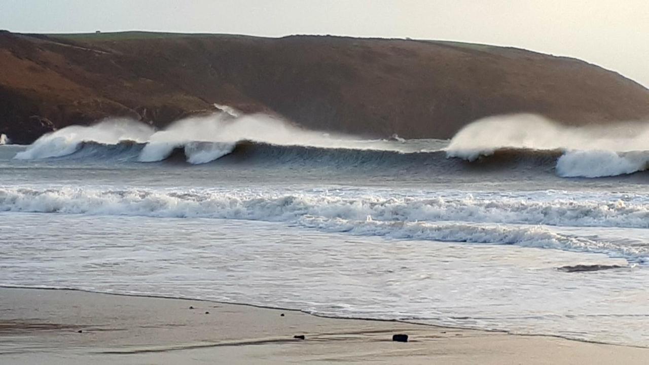 A Beach Holiday In Pembrokeshire ภายนอก รูปภาพ