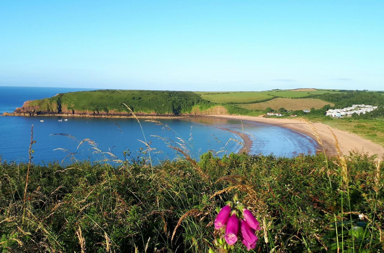 A Beach Holiday In Pembrokeshire ภายนอก รูปภาพ