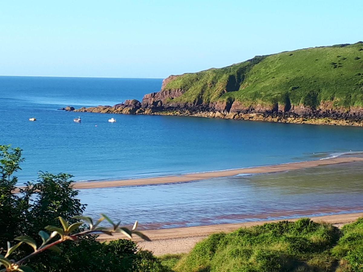 A Beach Holiday In Pembrokeshire ภายนอก รูปภาพ